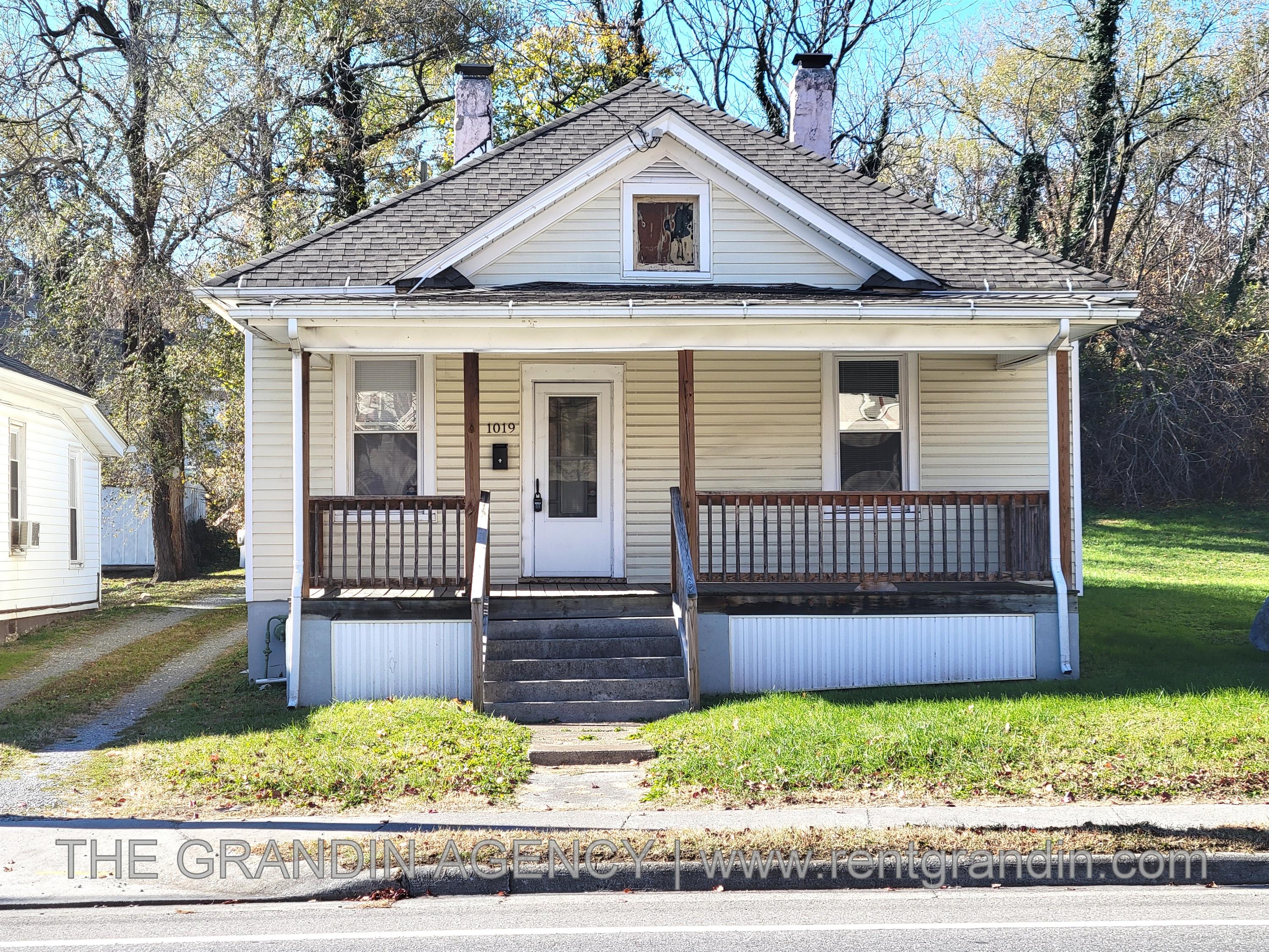 1019 13th Street Southeast