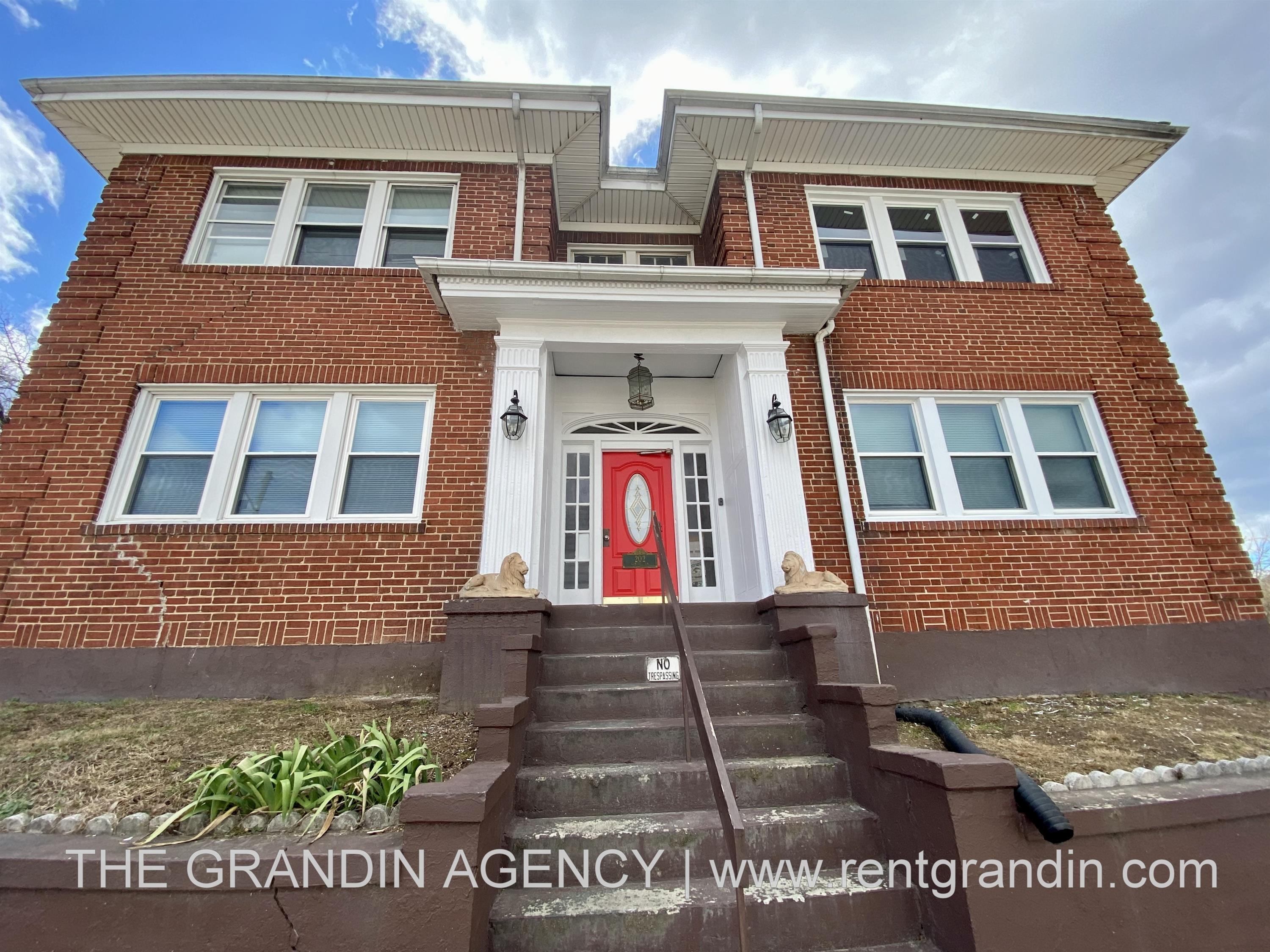 202 Elm Avenue SW - A1
