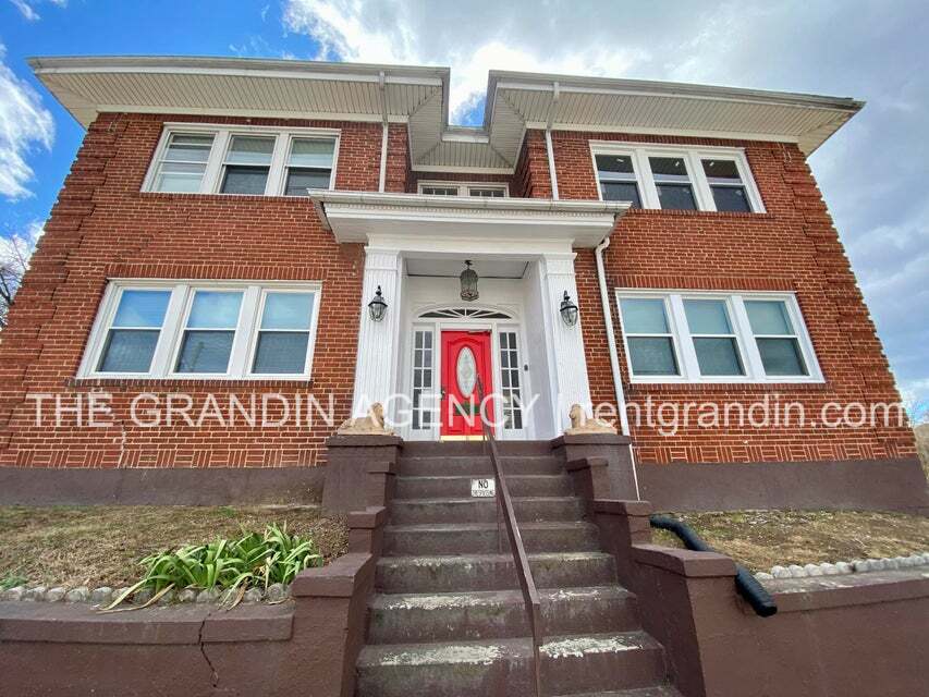202 Elm Avenue SW - A2
